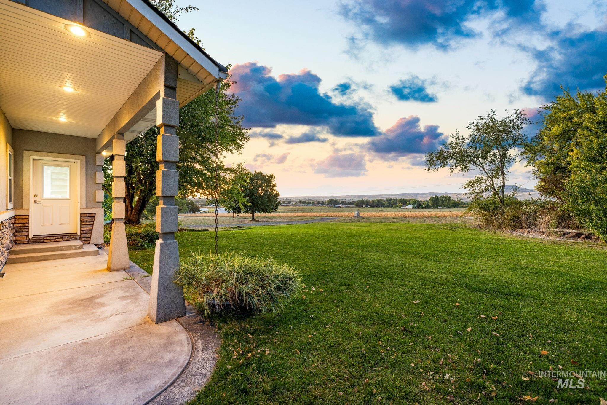 main property photo 6