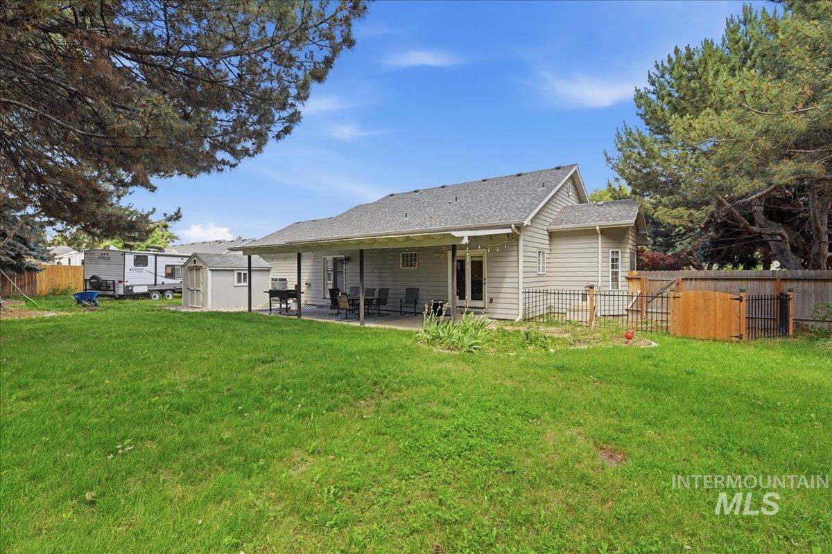 main property photo 30