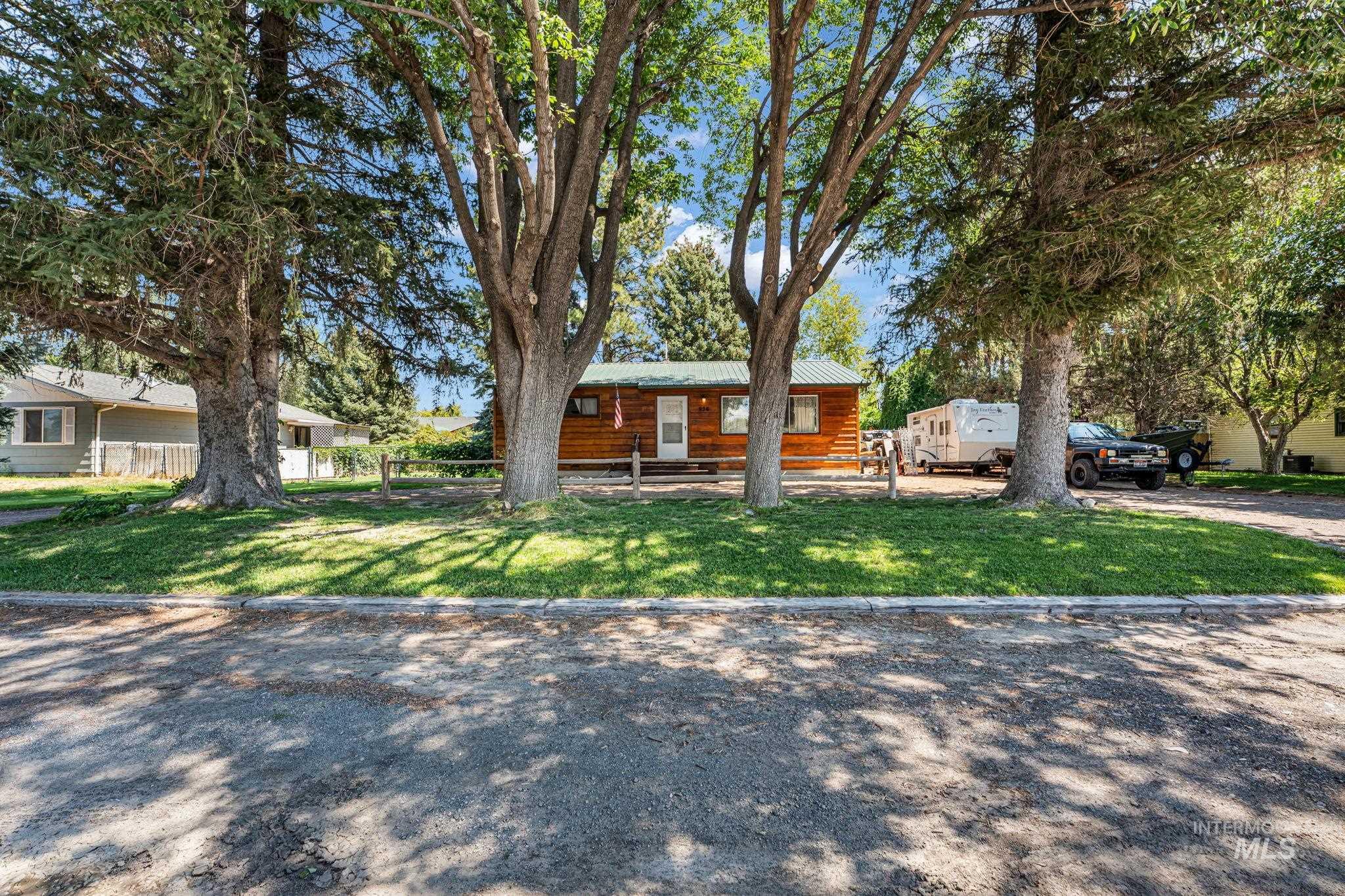main property photo 2