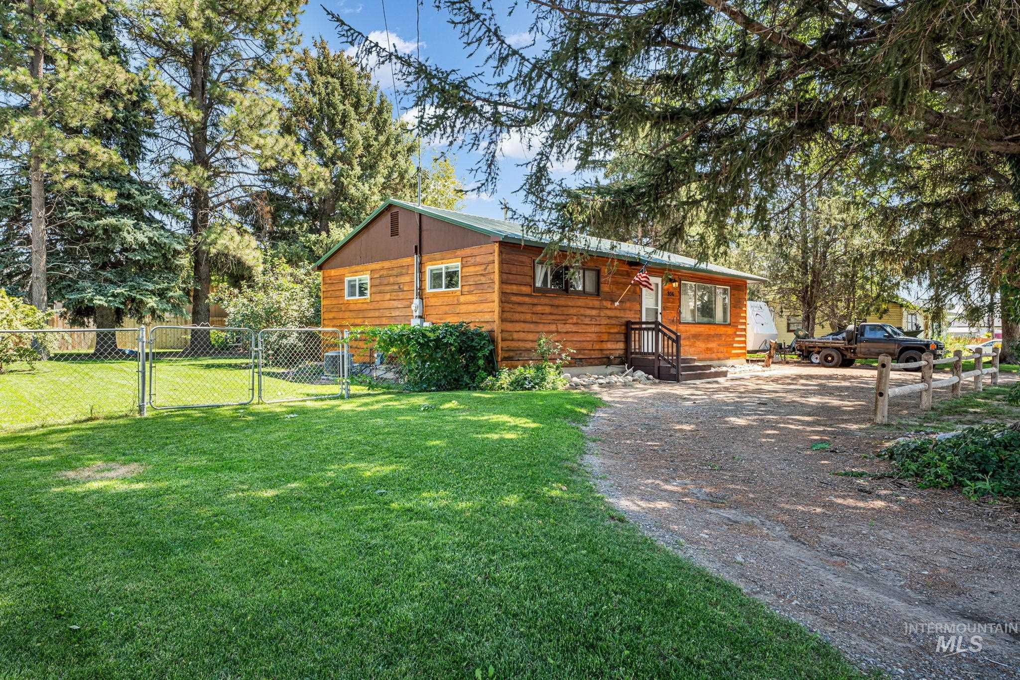 main property photo 5