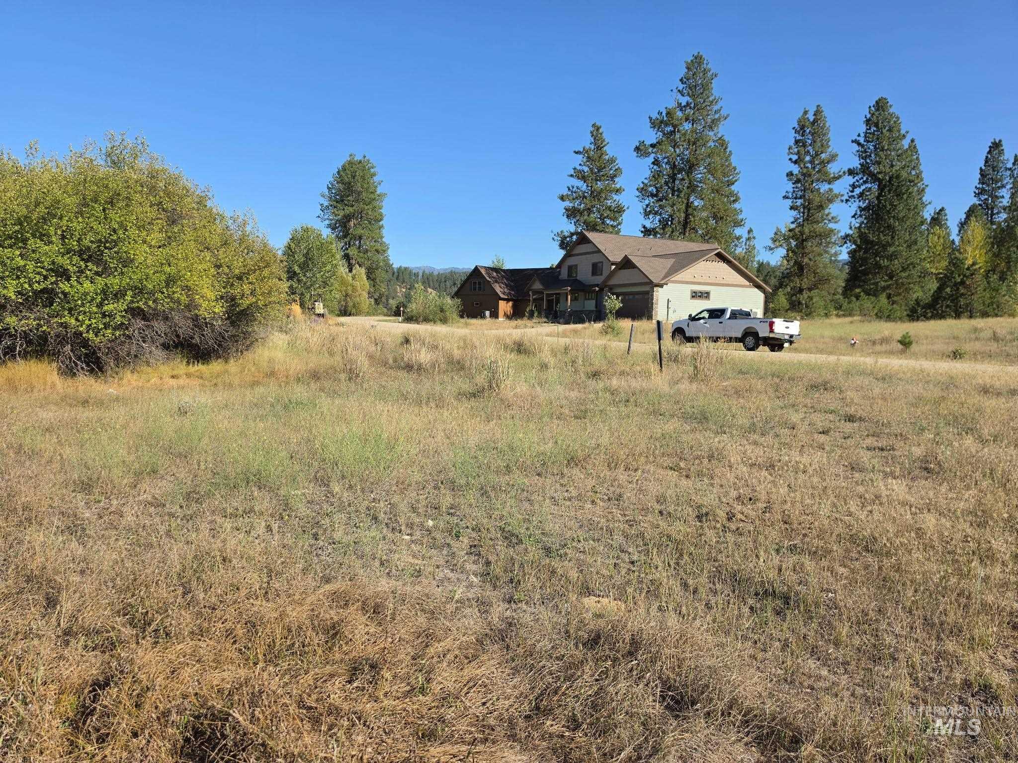 main property photo 18