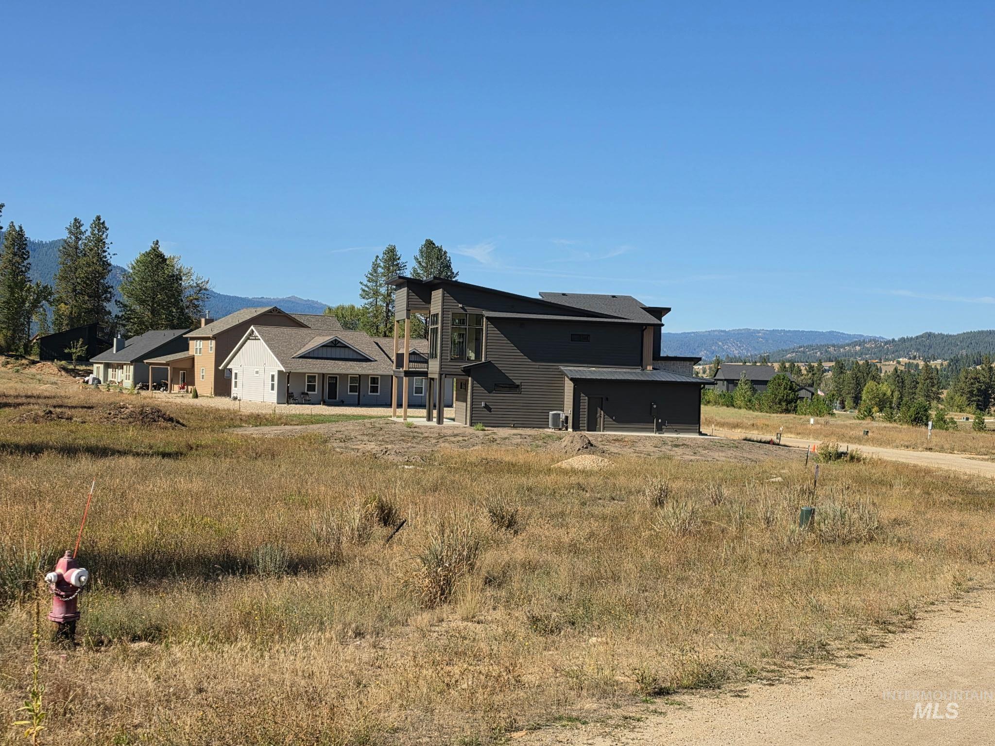 main property photo 19