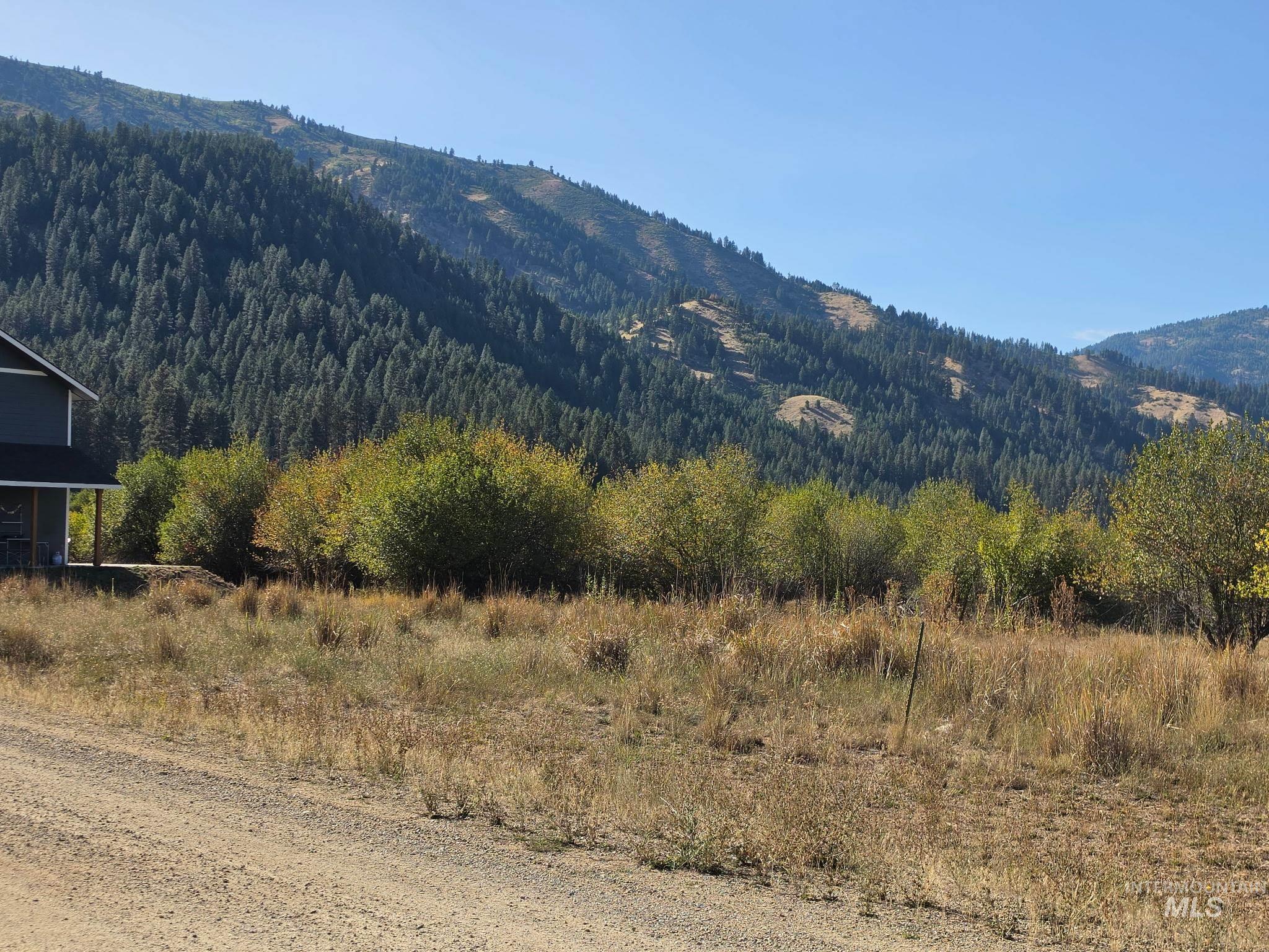 main property photo 20