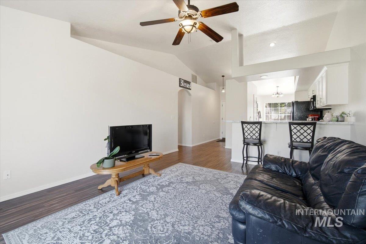 property viewer photo 14