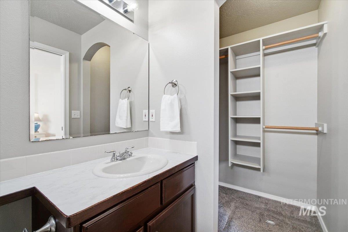 property viewer photo 23