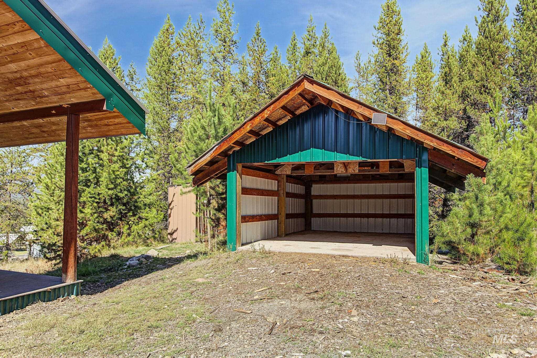 main property photo 34