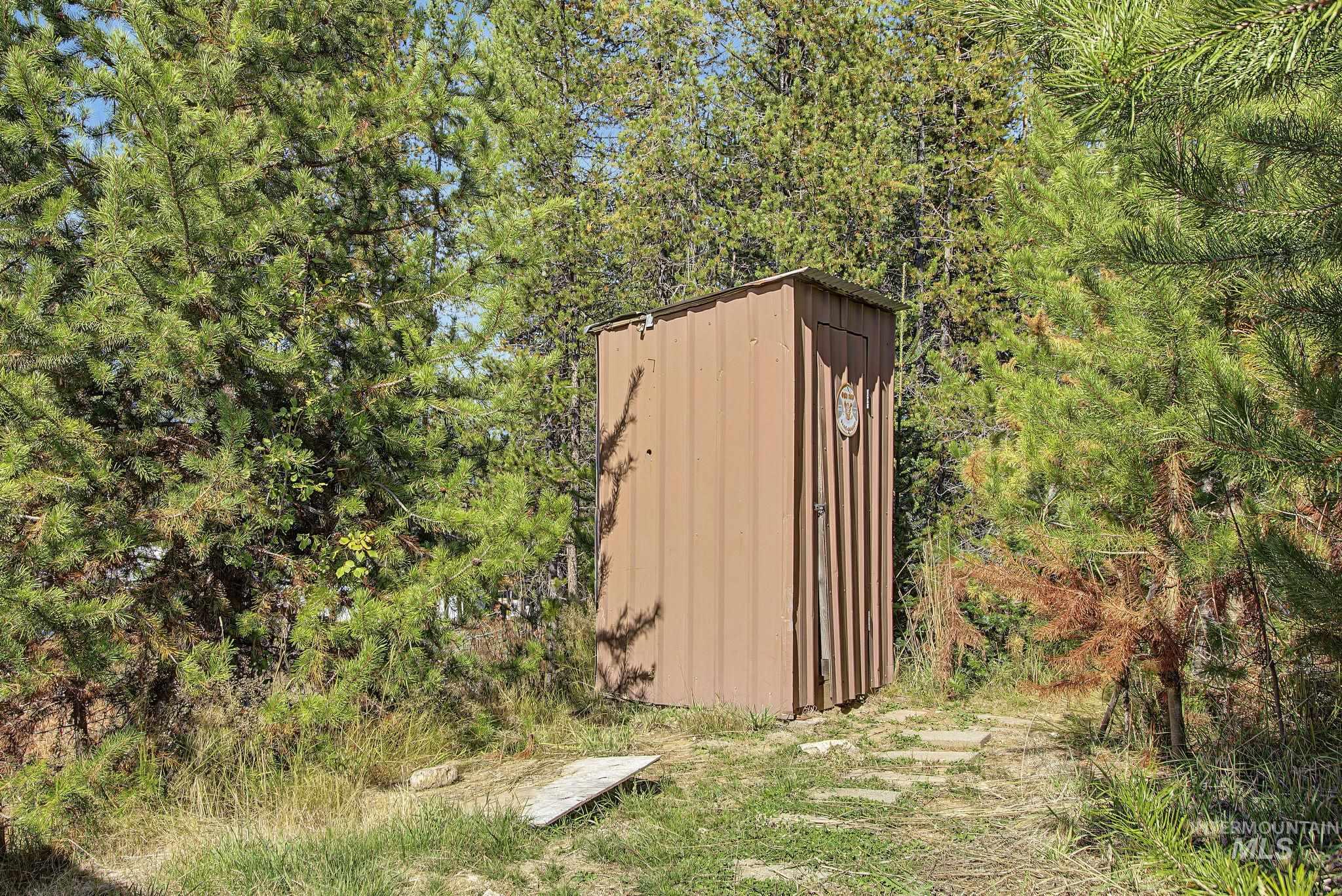 main property photo 35