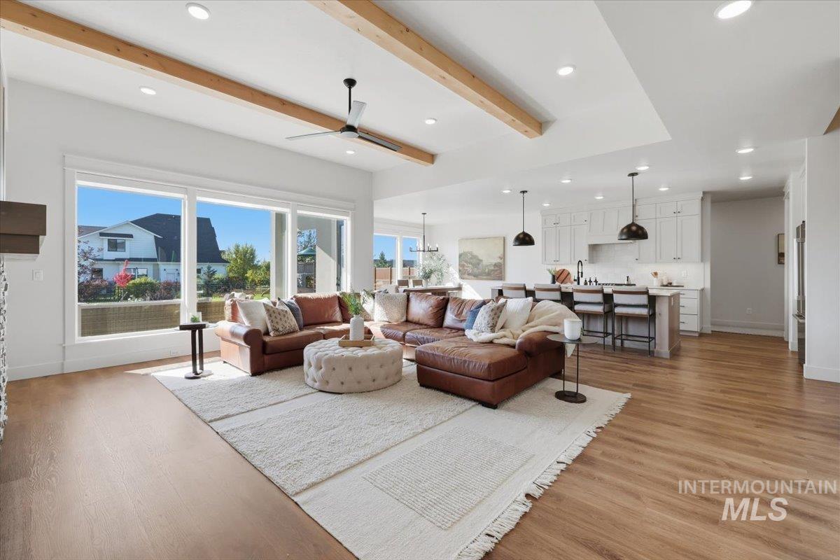 property viewer photo 12