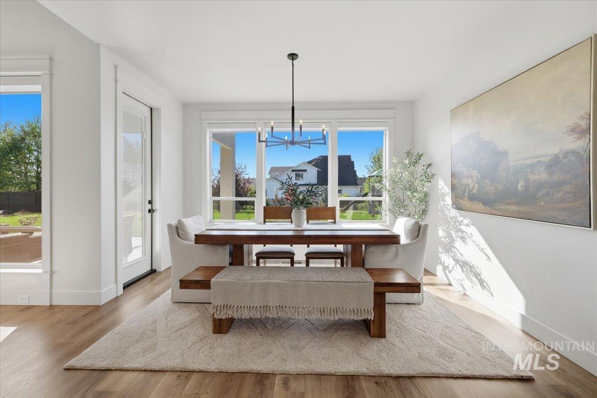 property viewer photo 19