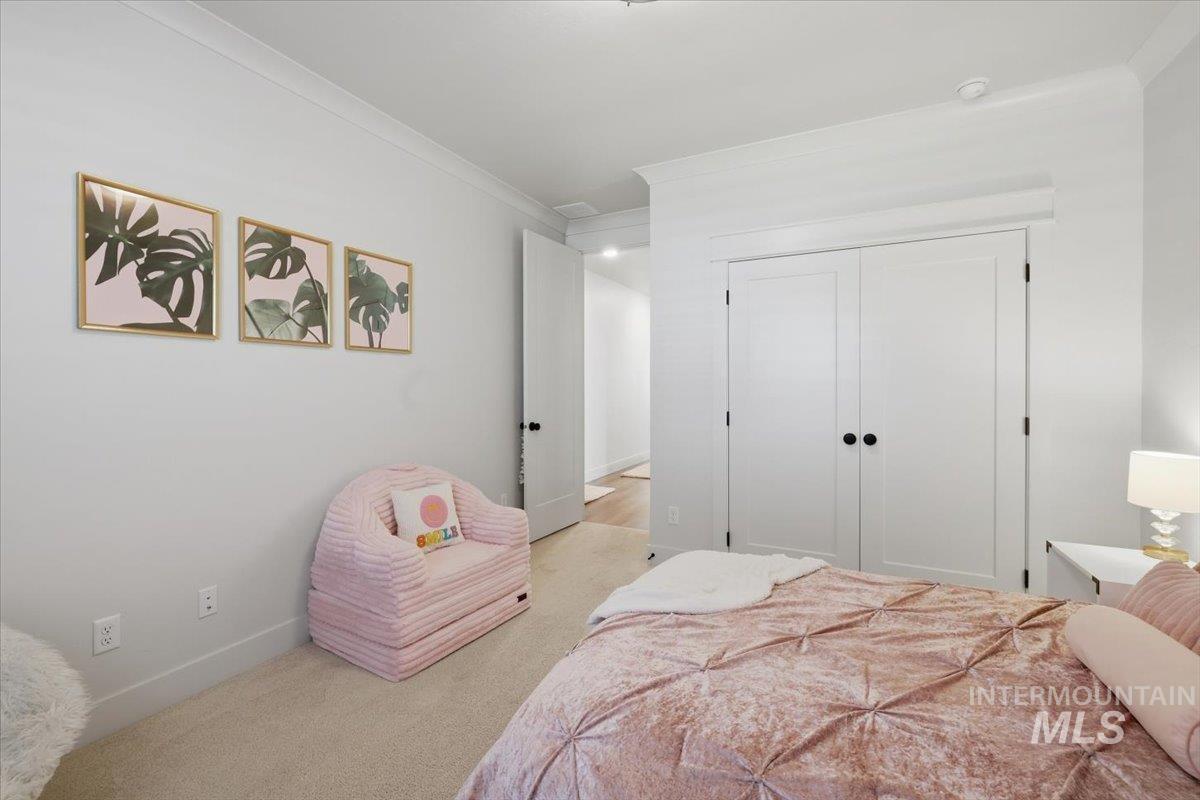 property viewer photo 26
