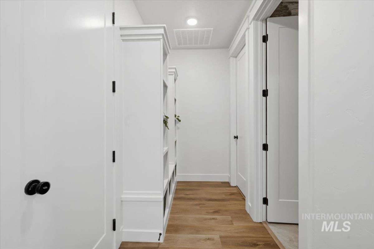 property viewer photo 31