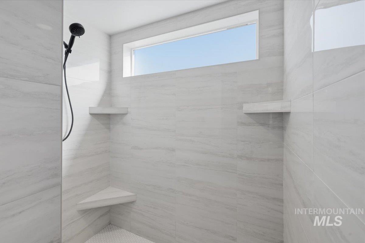 property viewer photo 39