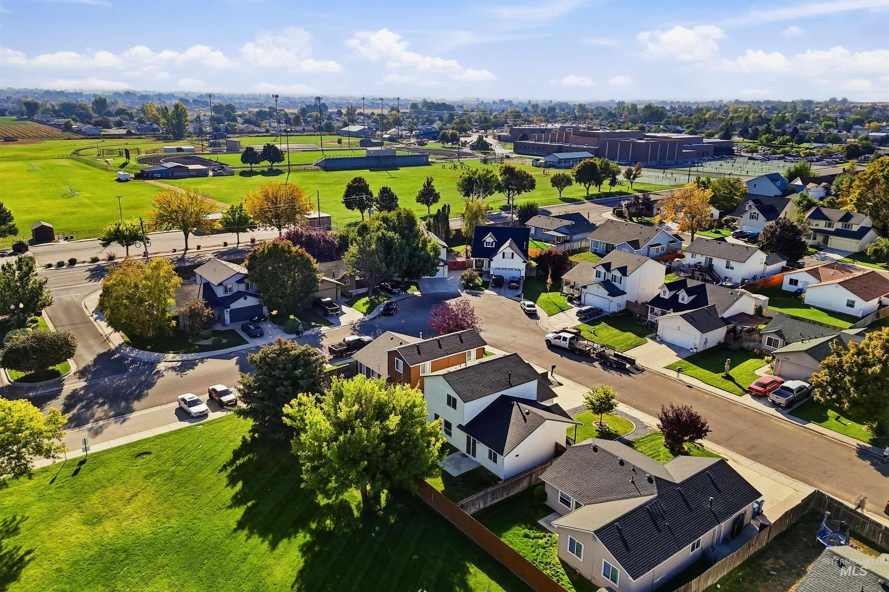 main property photo 40