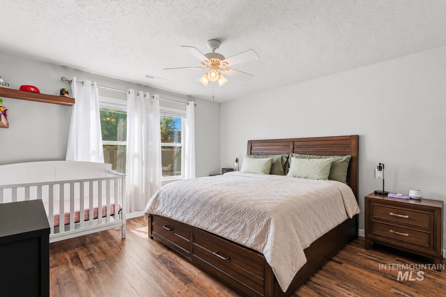 property viewer photo 12