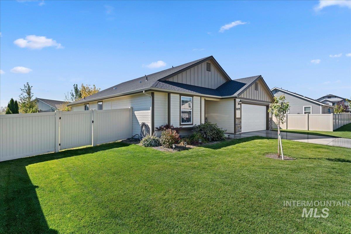 property viewer photo 2