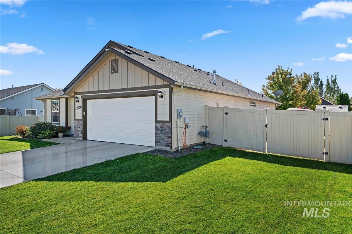 property viewer photo 3