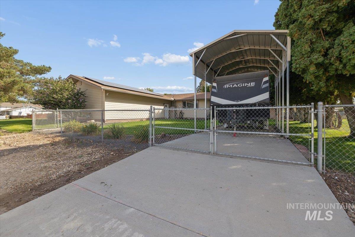 main property photo 45