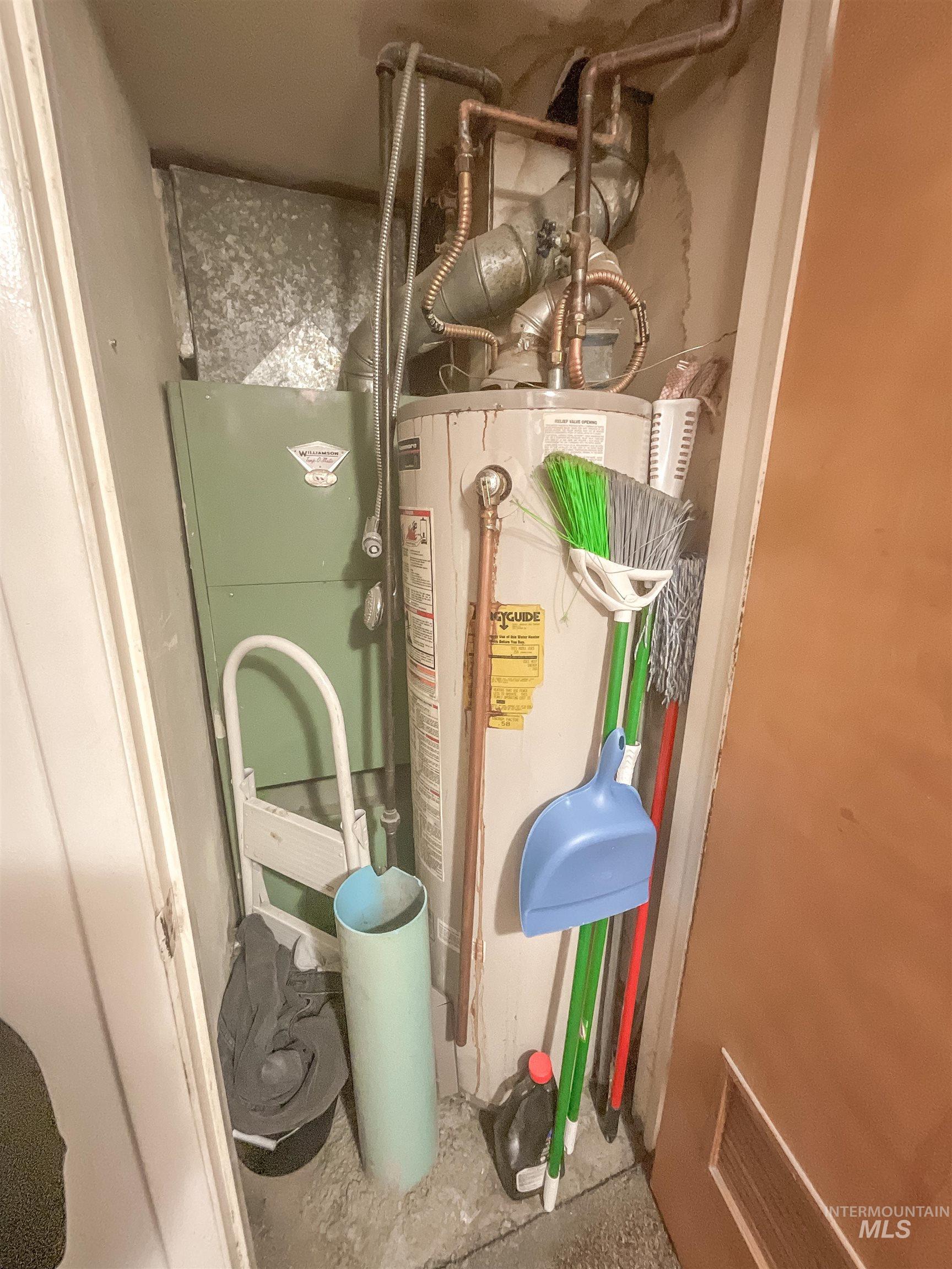 main property photo 30