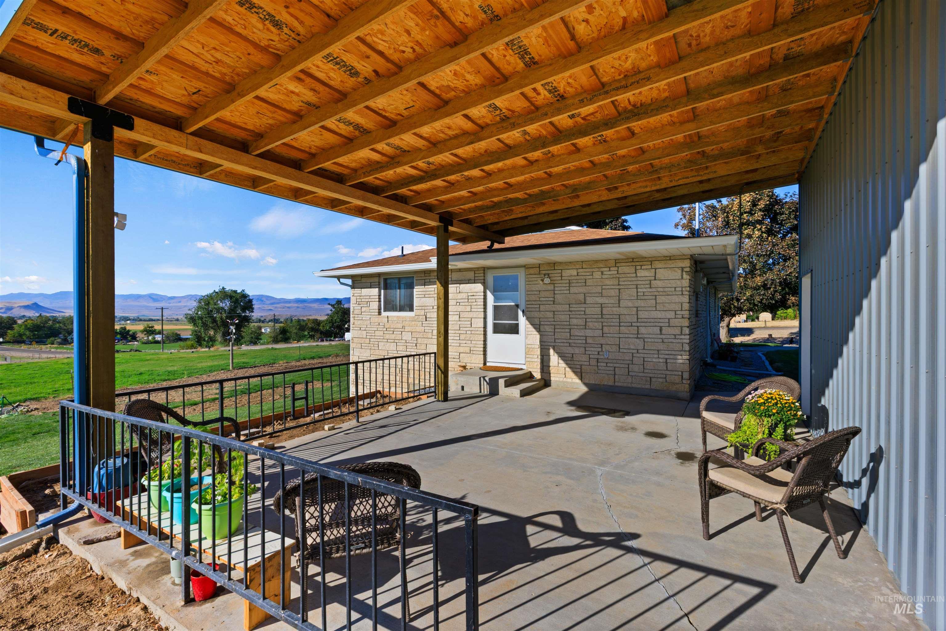 main property photo 45
