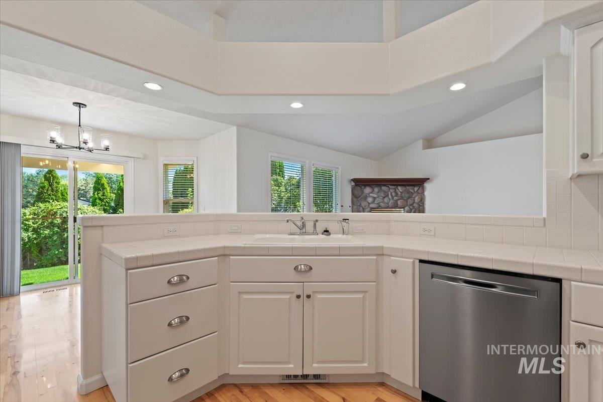 property viewer photo 11