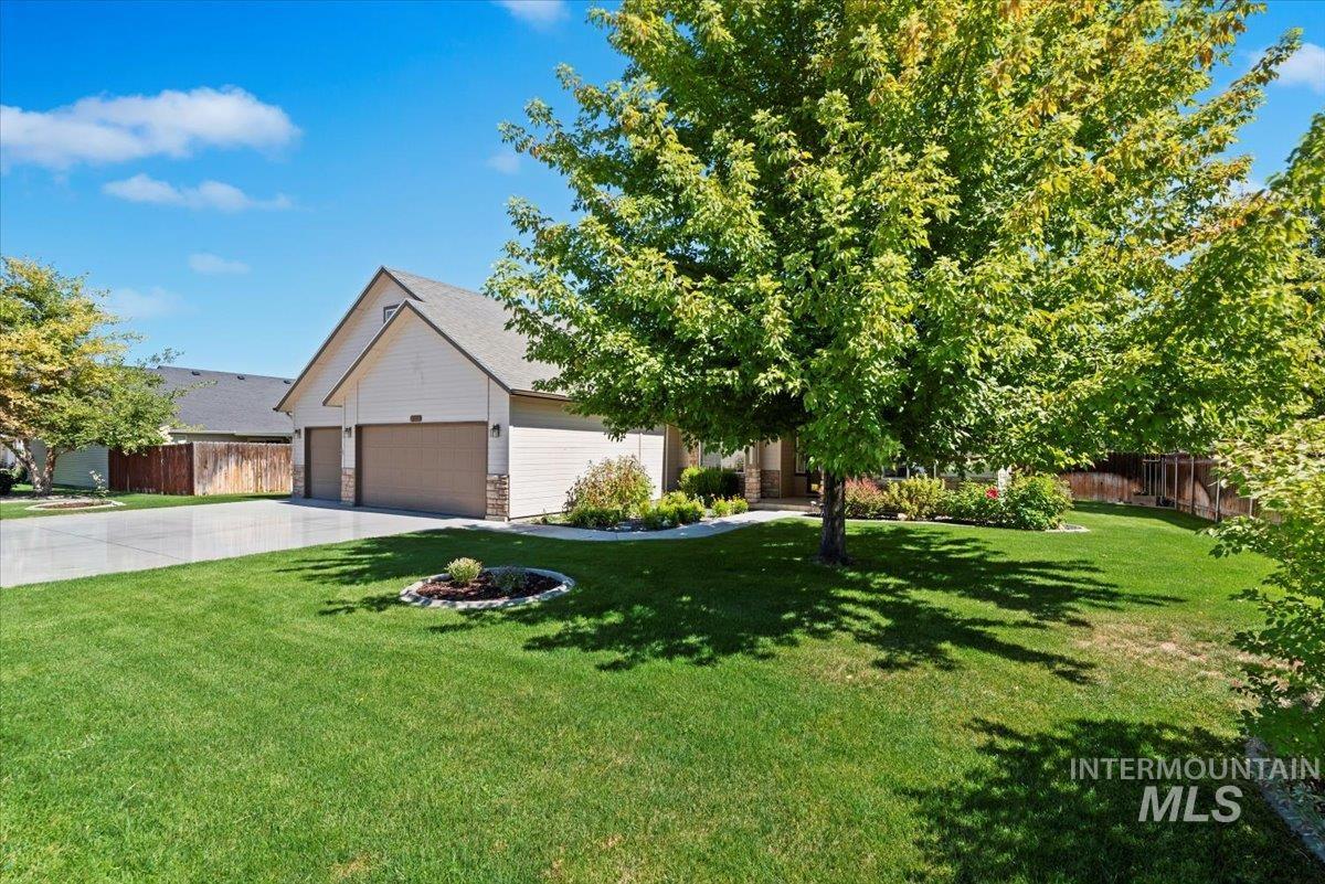 property viewer photo 2