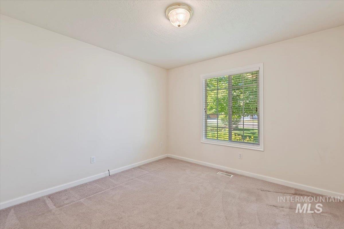 property viewer photo 20