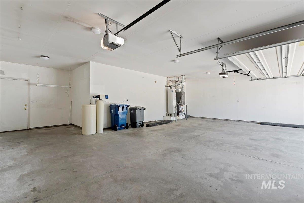 property viewer photo 25
