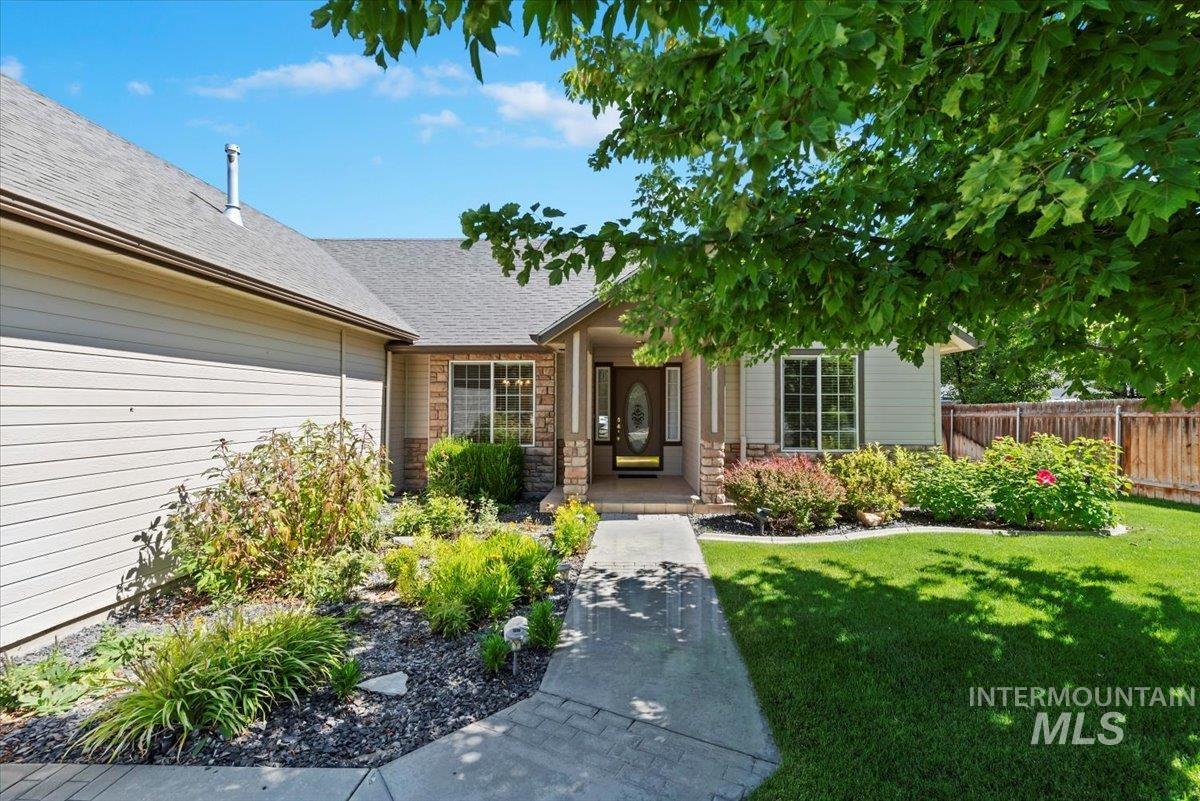 property viewer photo 3