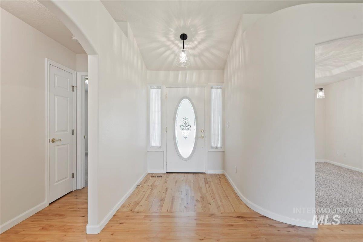 property viewer photo 4