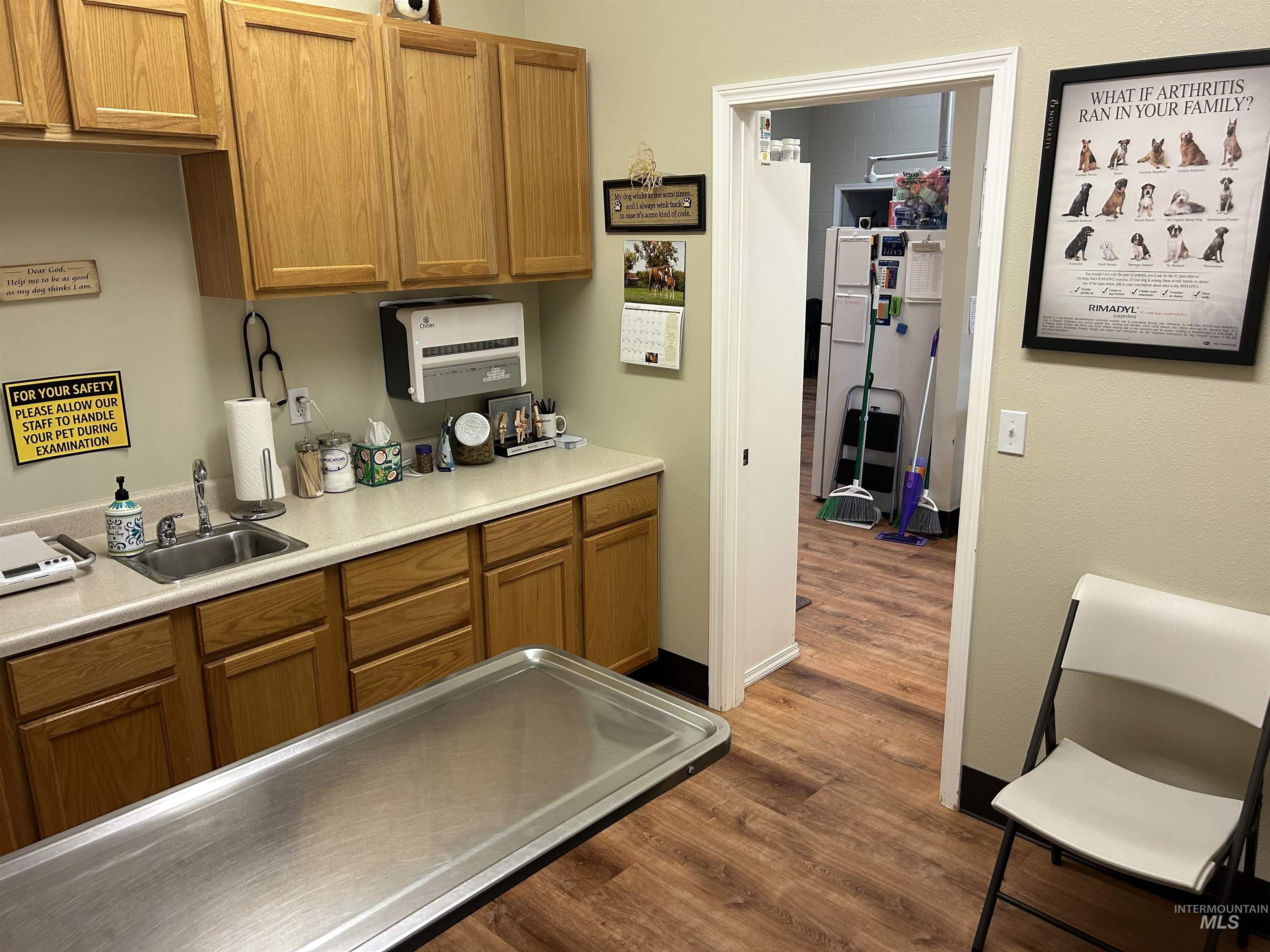 main property photo 15