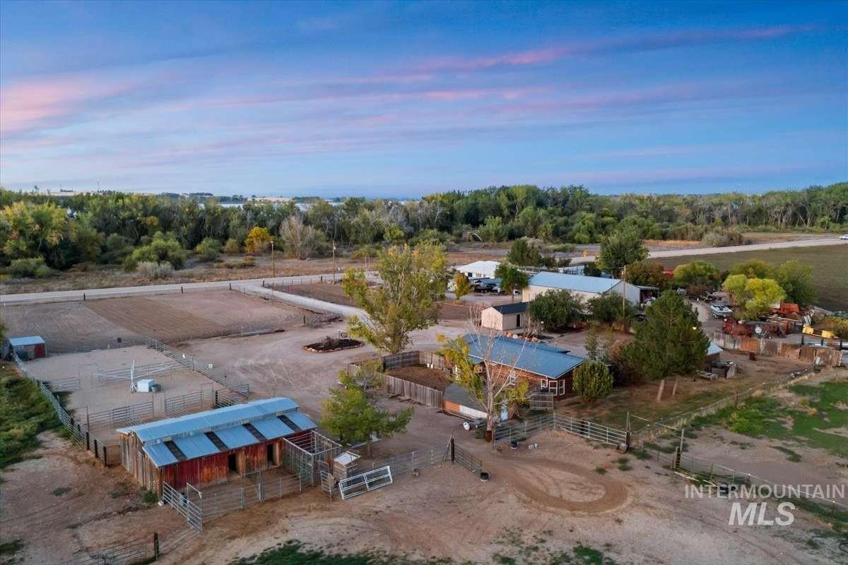 main property photo 36