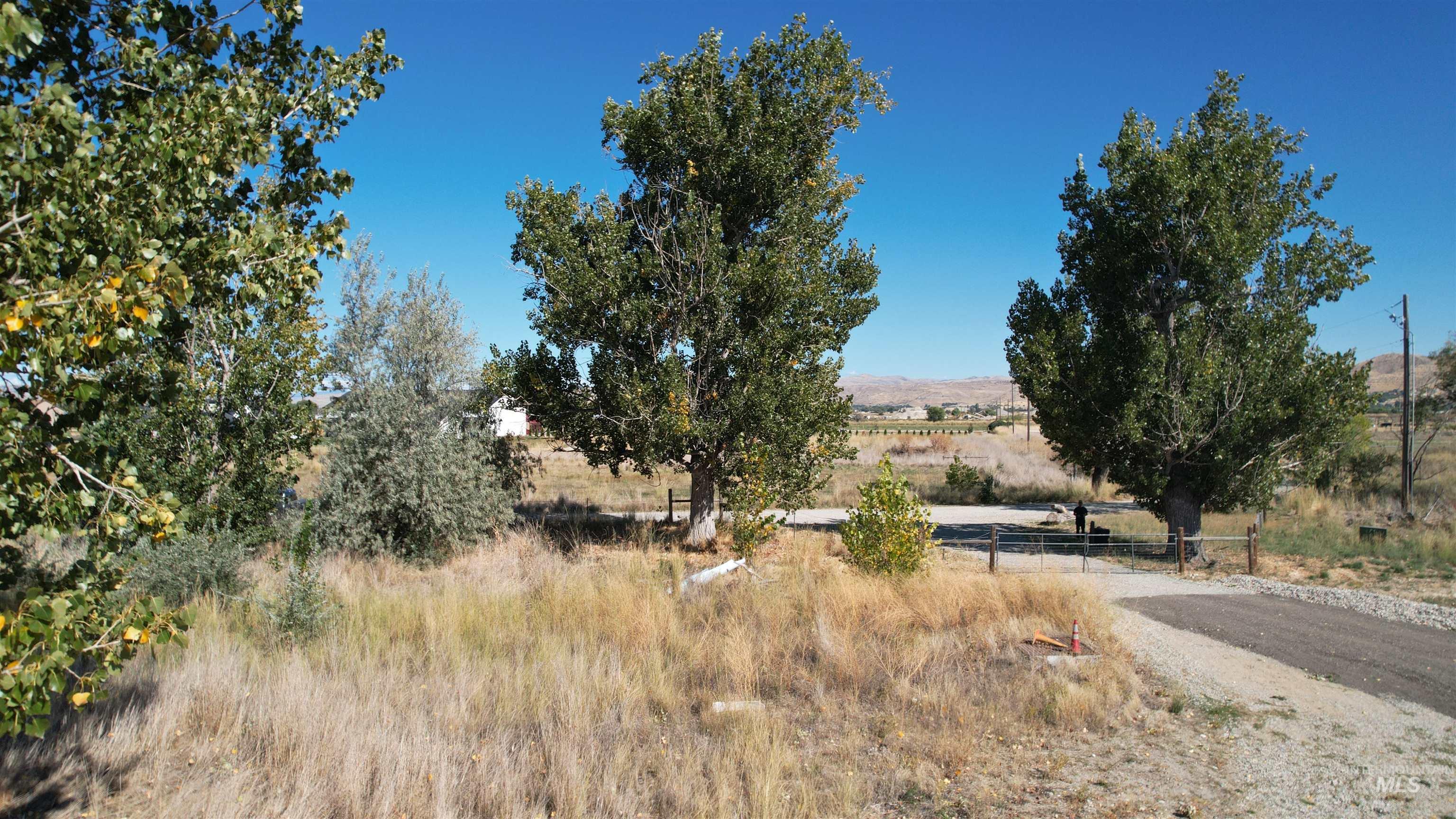 property viewer photo 22