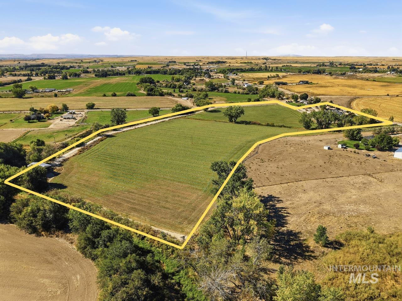 main property photo 46