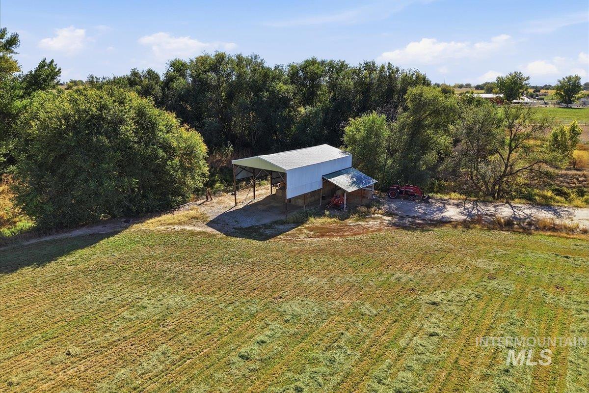 main property photo 47