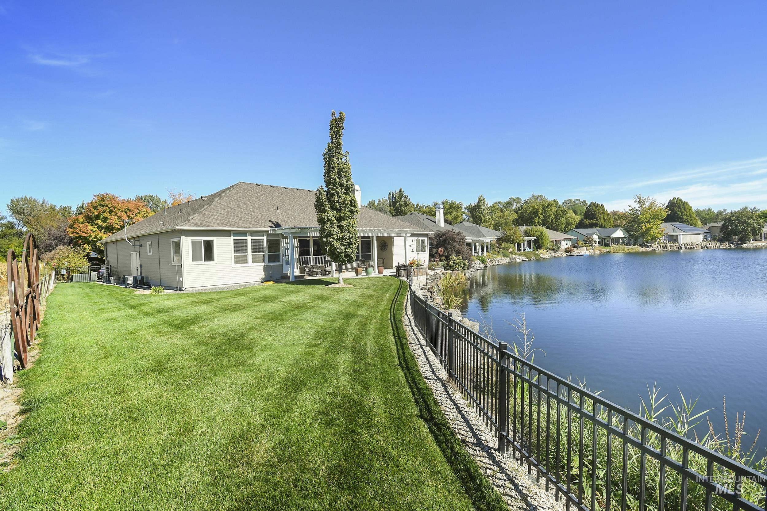 main property photo 40