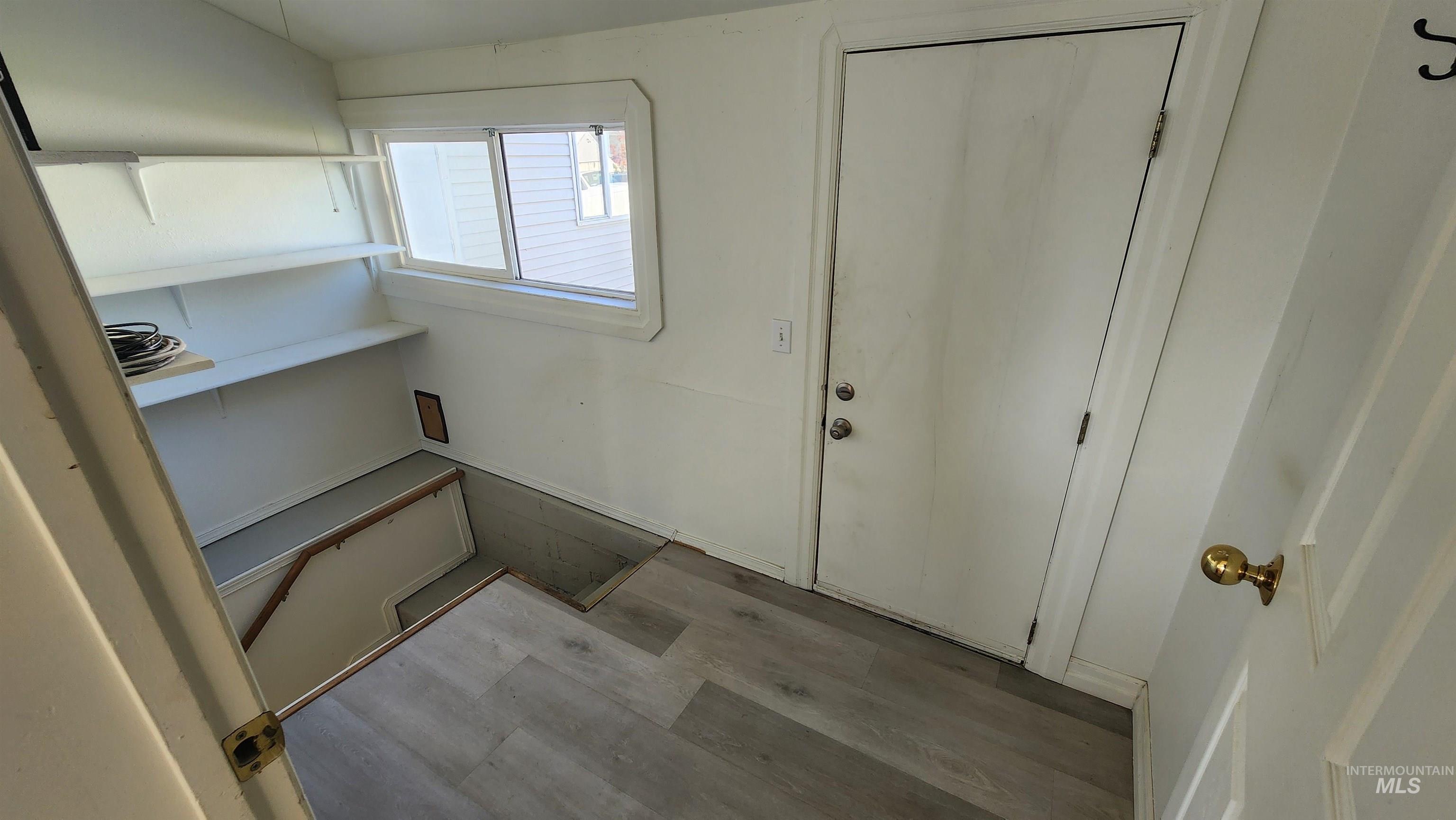 main property photo 20