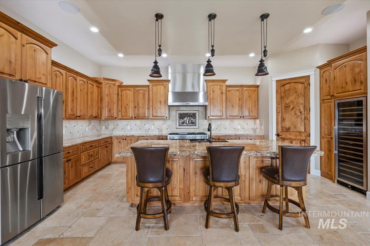 main property photo 12