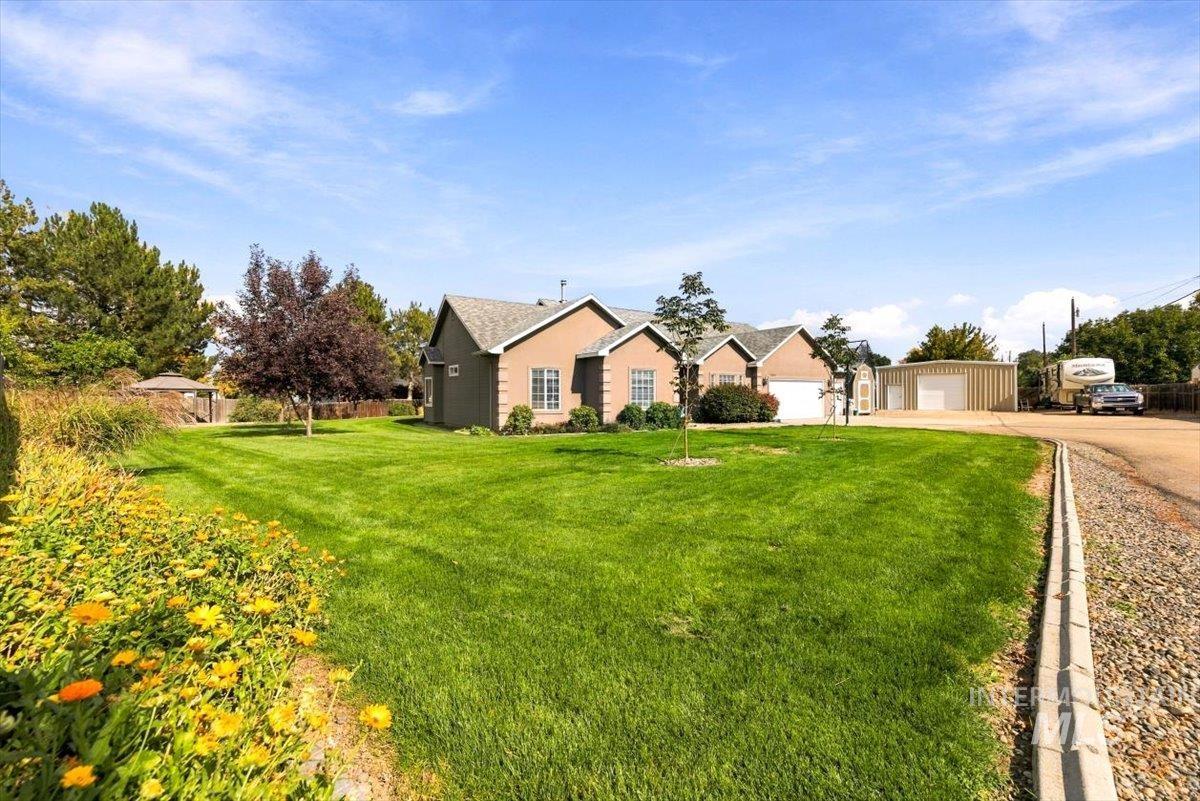 main property photo 44