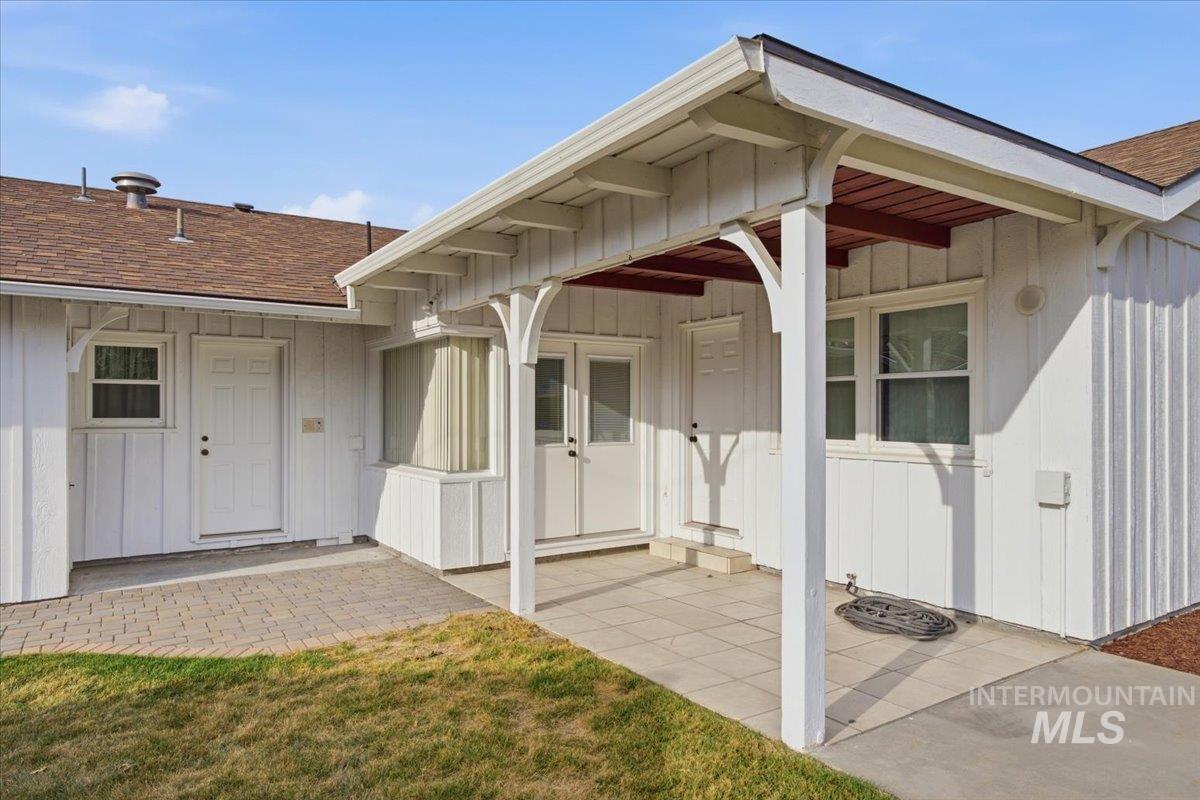 main property photo 23