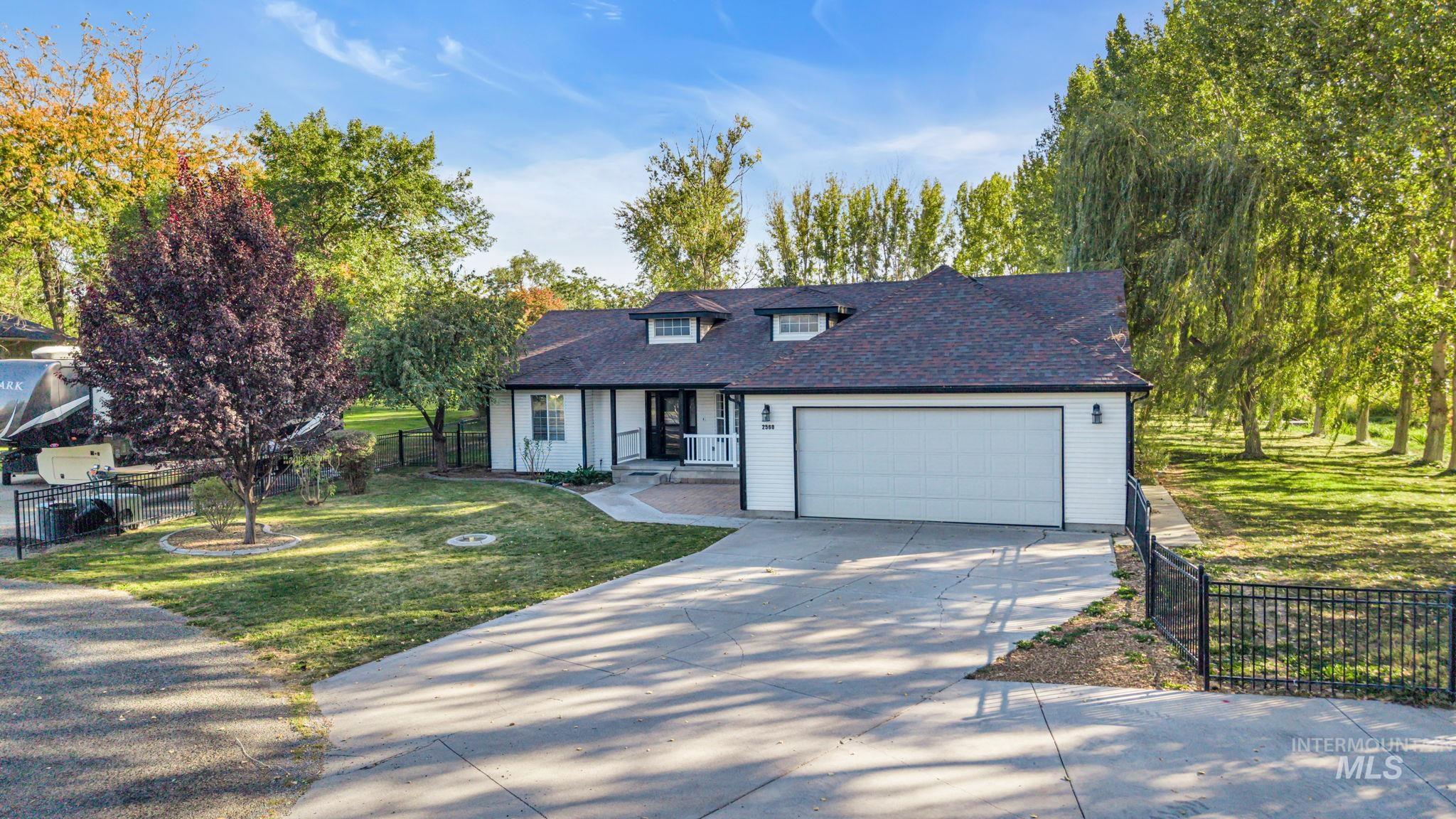 main property photo 3
