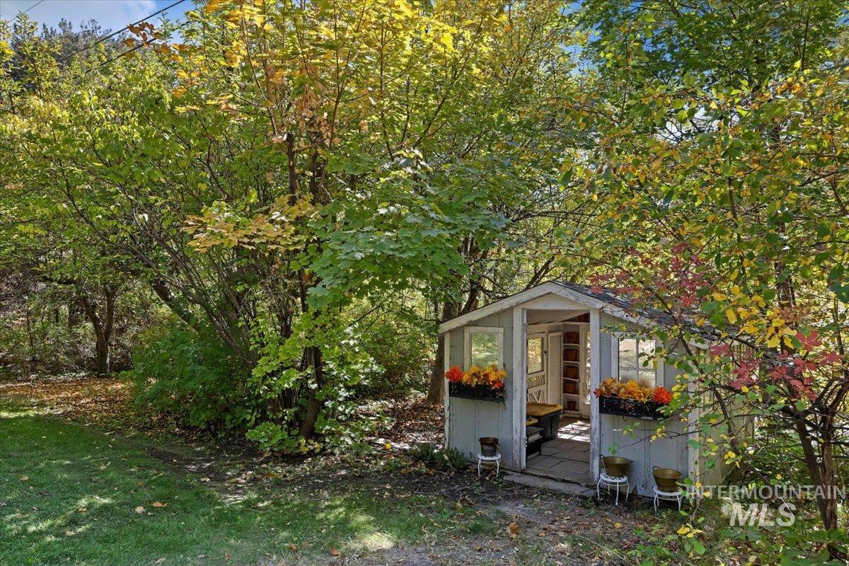 main property photo 22