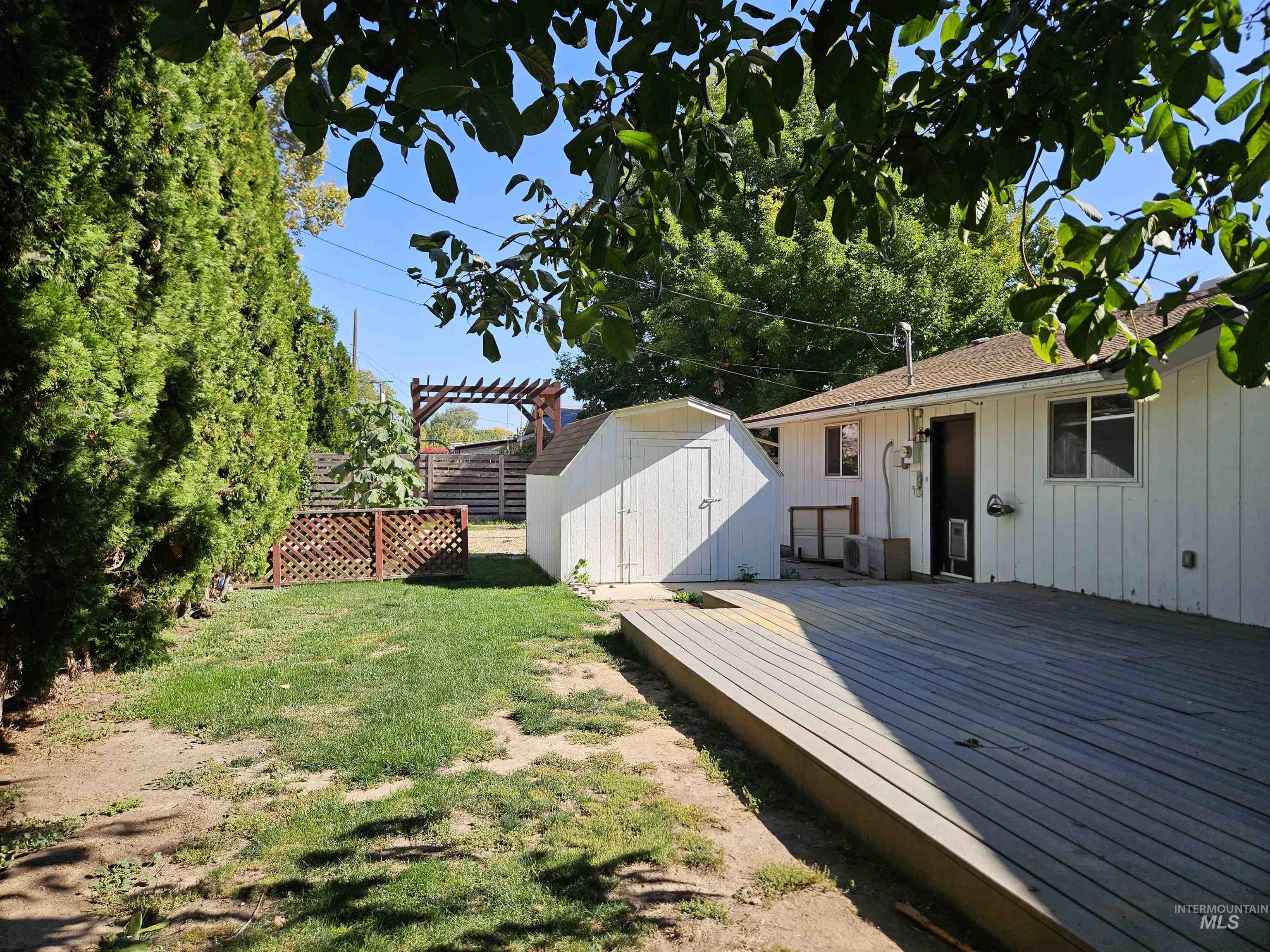 main property photo 45