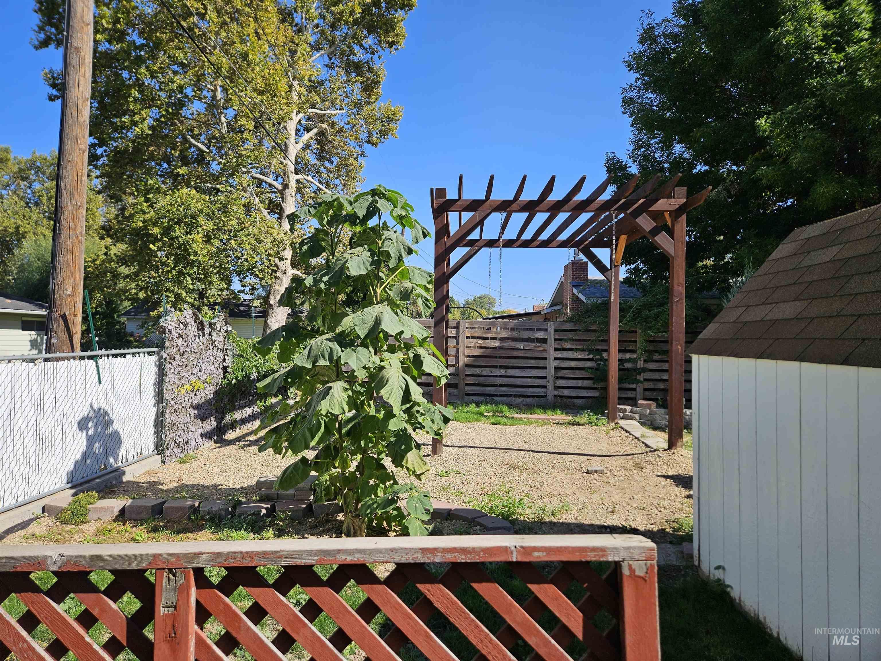main property photo 48
