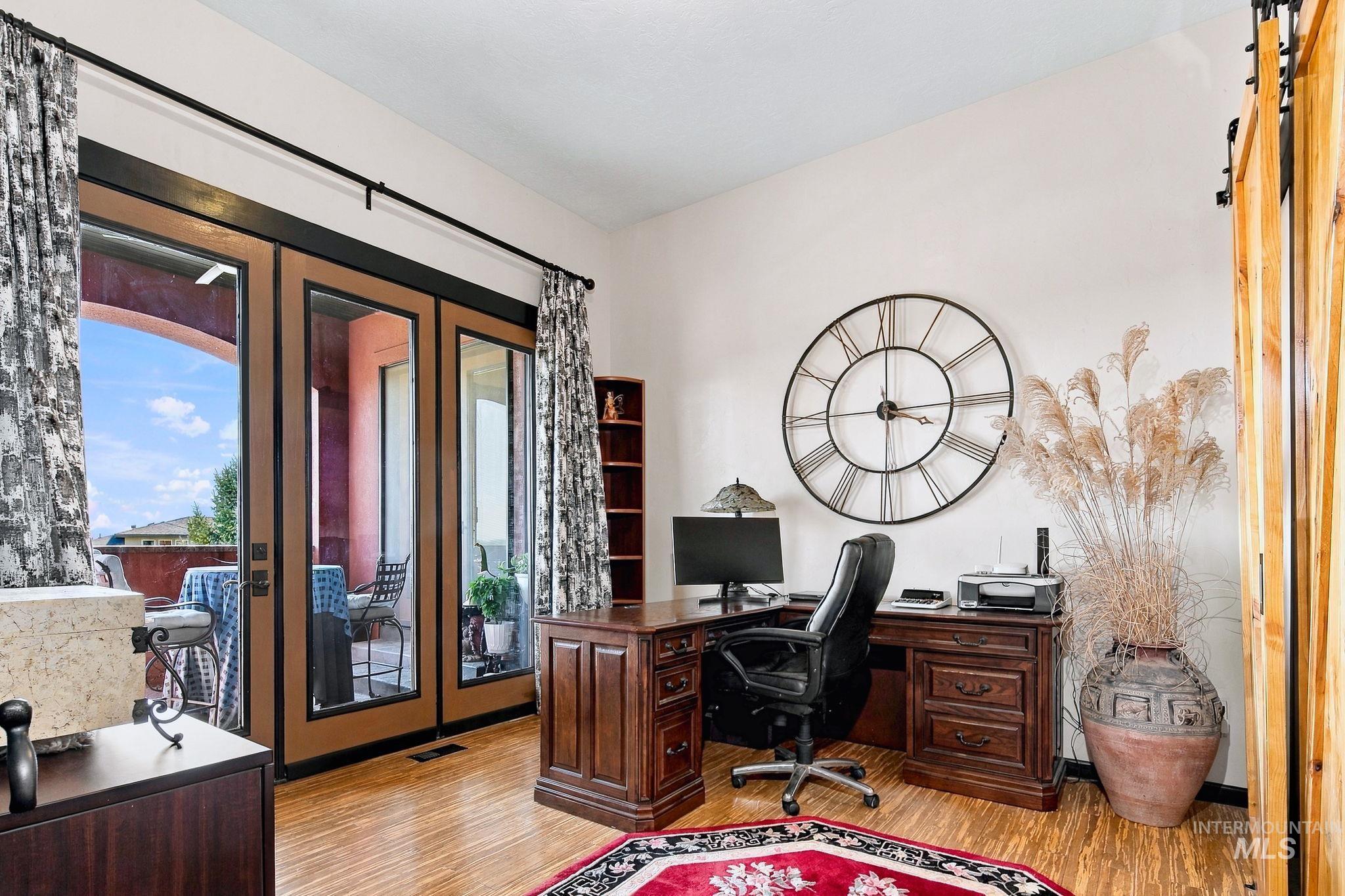 main property photo 20