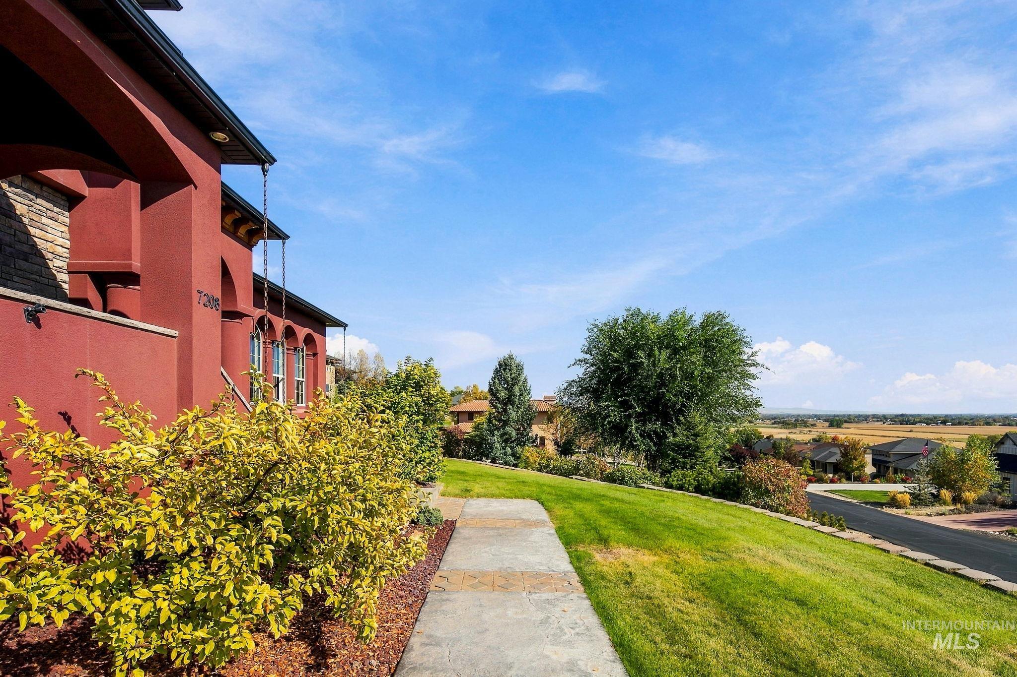 main property photo 38