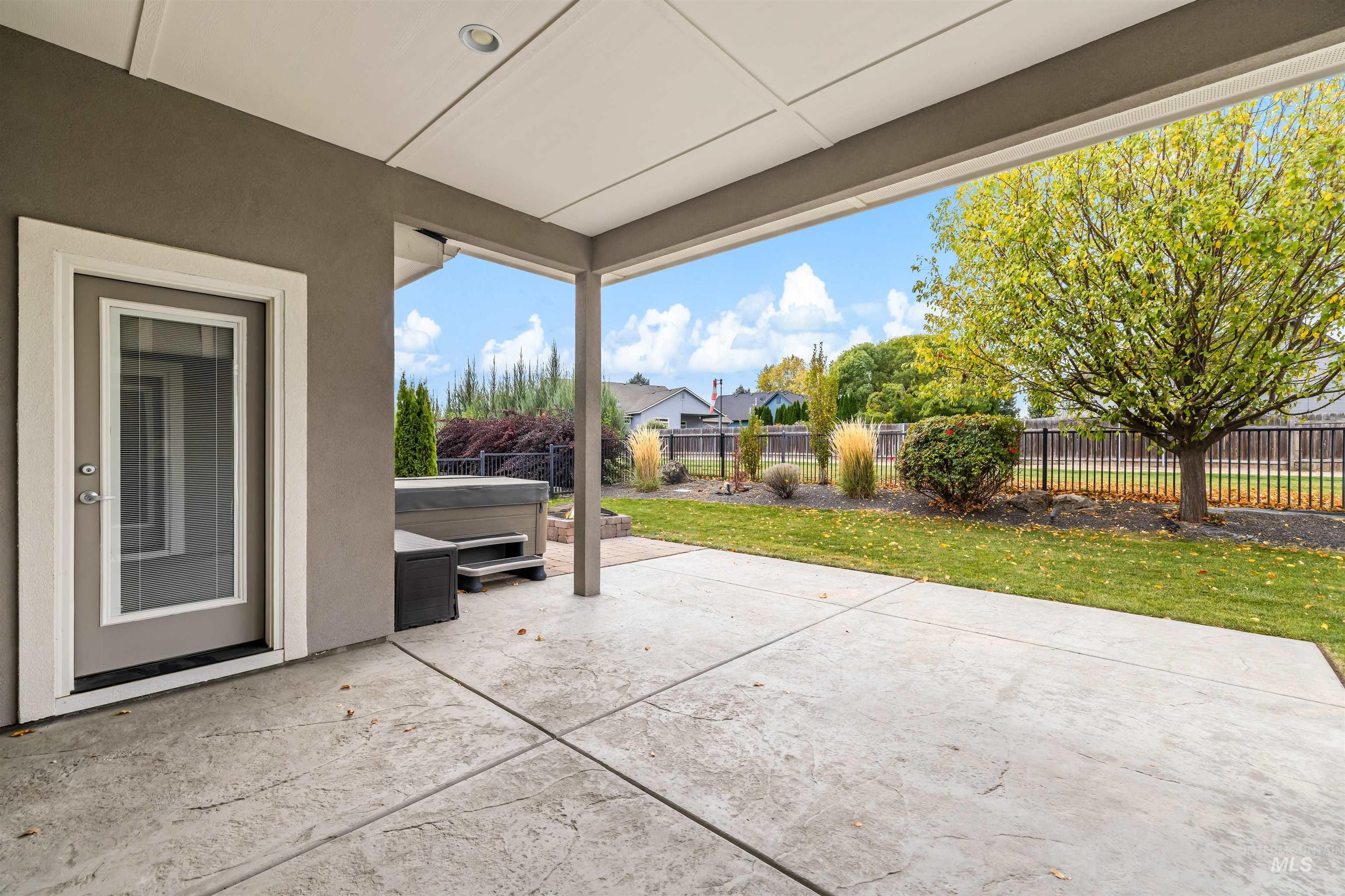 main property photo 26