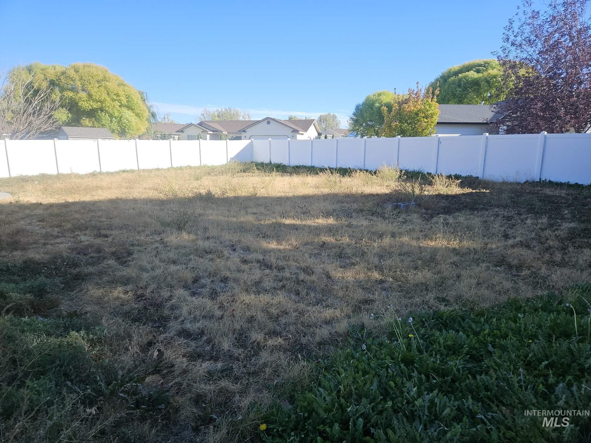 main property photo 12