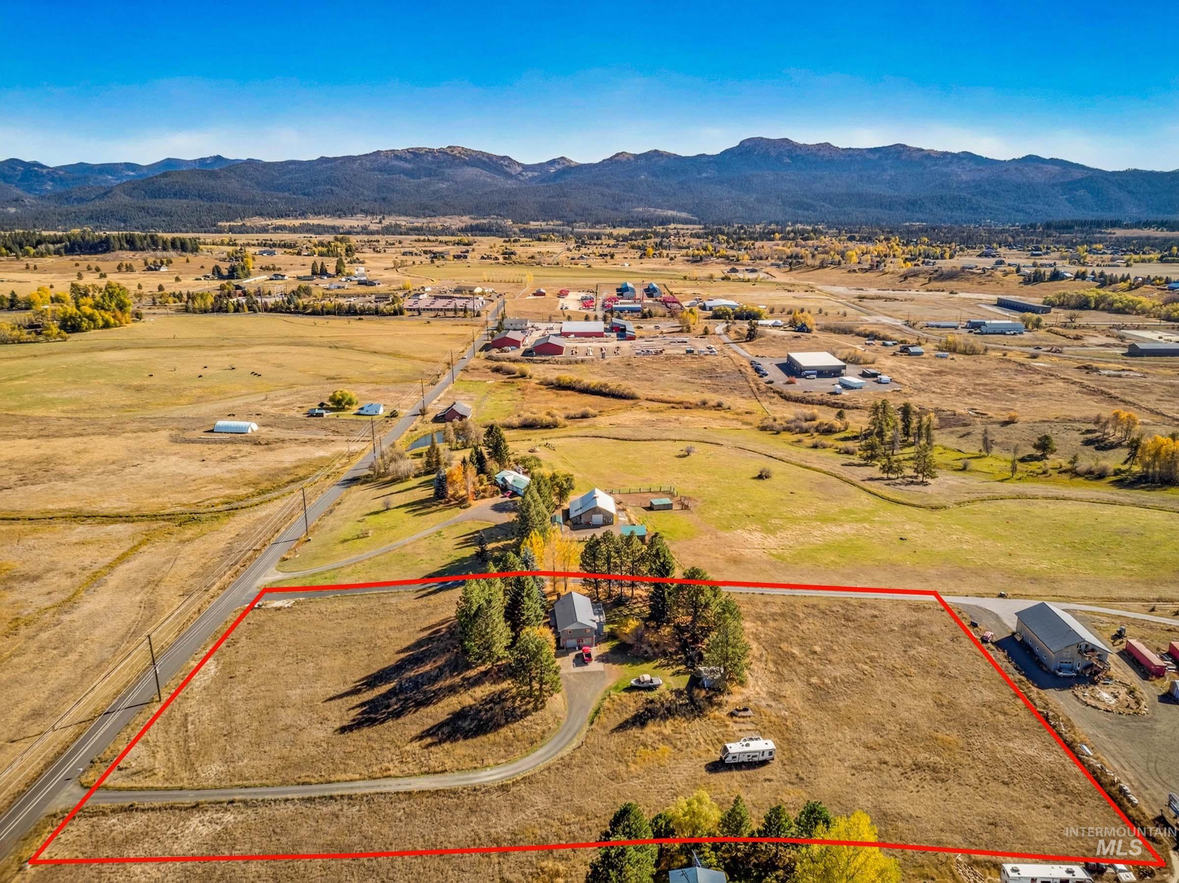 main property photo 25