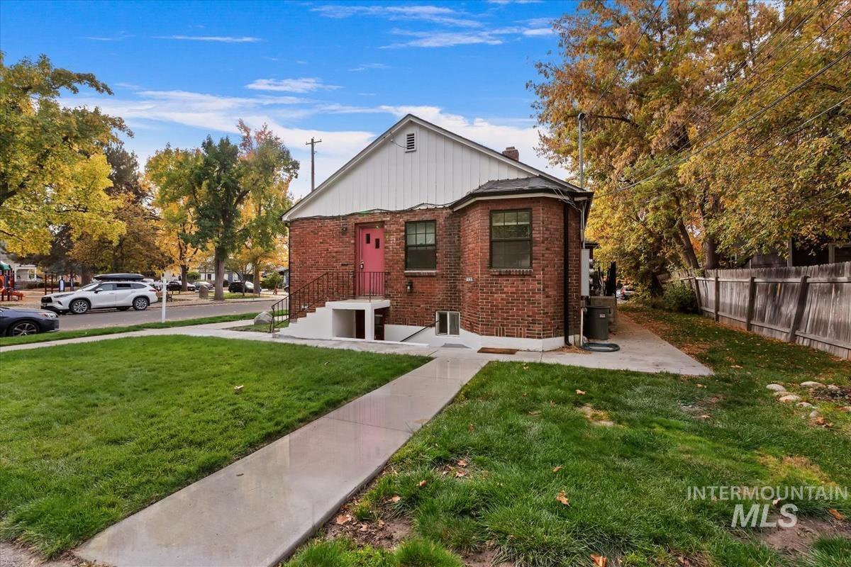 main property photo 21