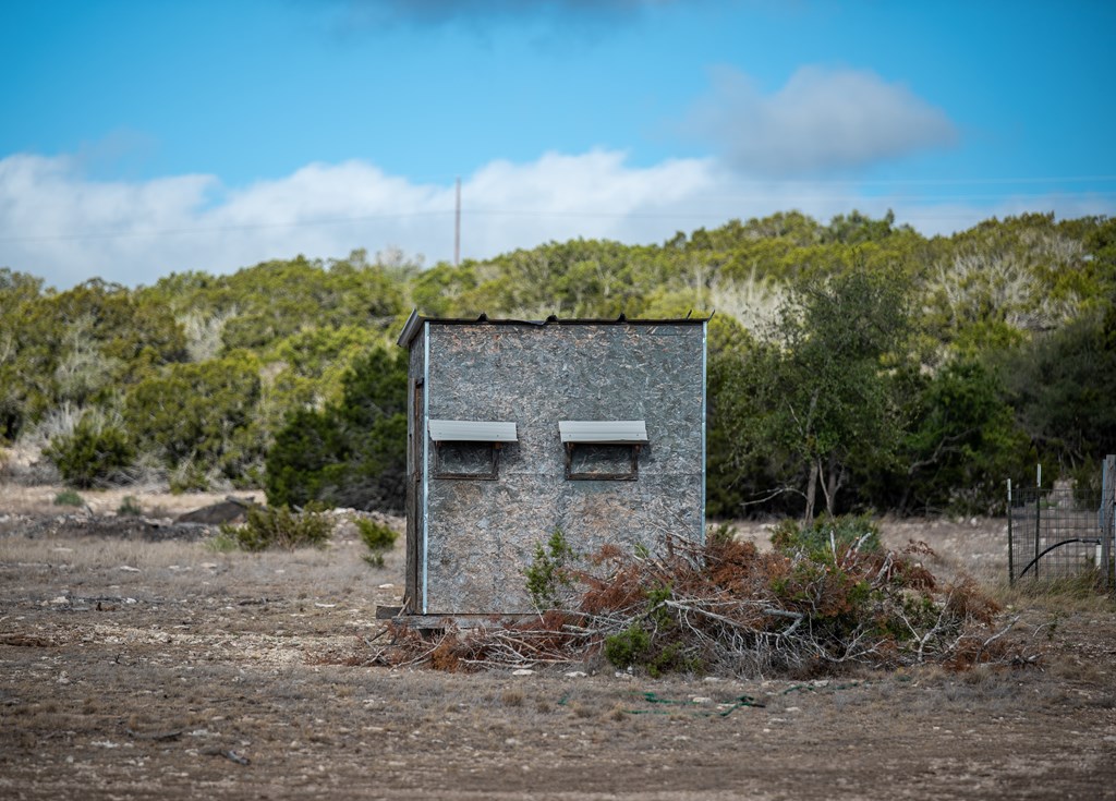 main property photo 13